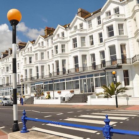 The Strand Hotel AEGON International Esterno foto
