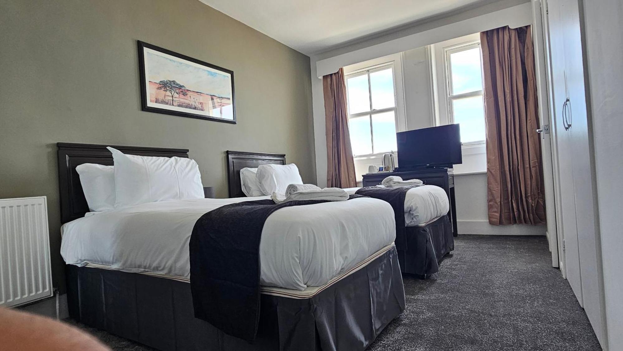 The Strand Hotel AEGON International Esterno foto