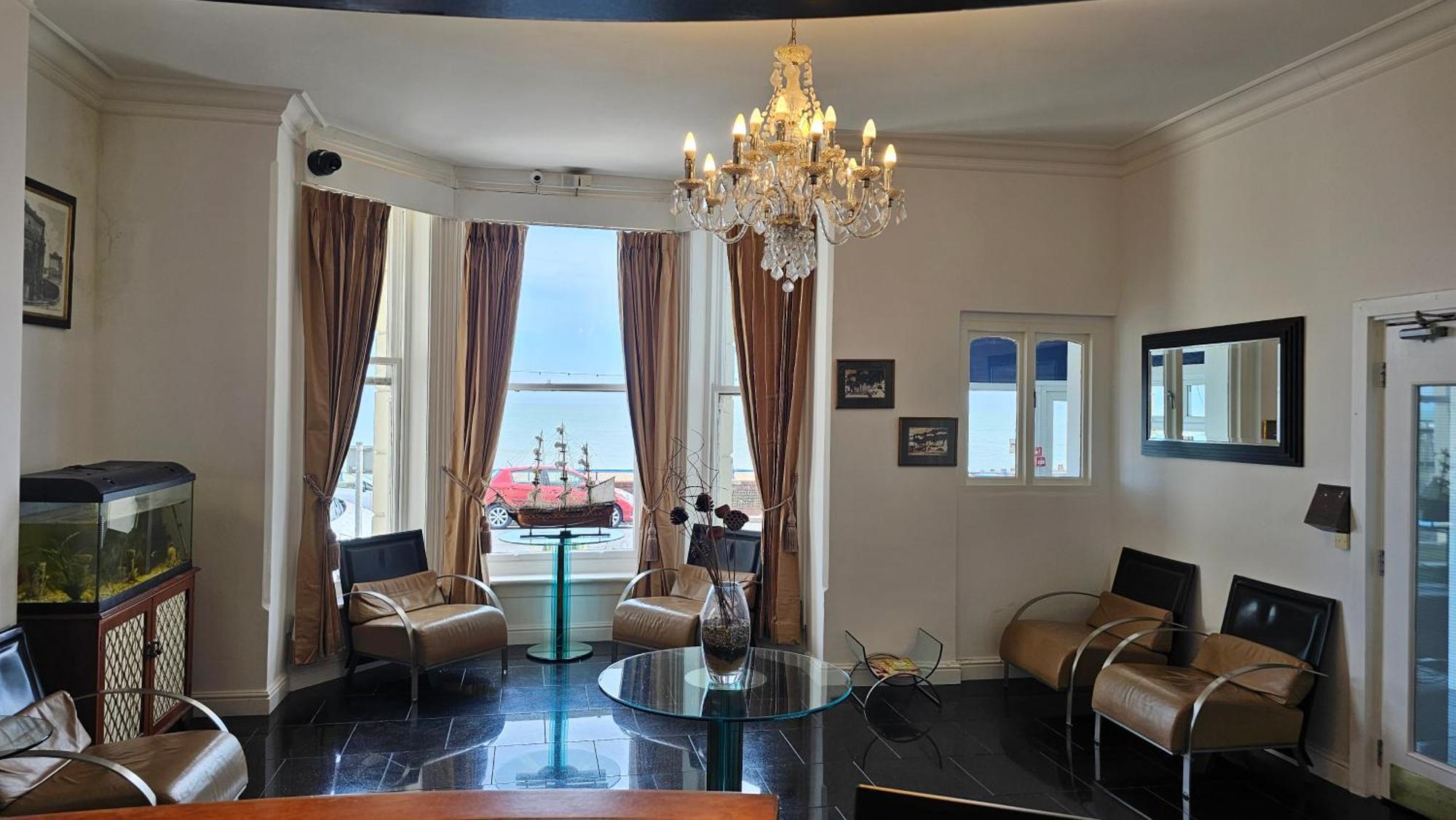 The Strand Hotel AEGON International Esterno foto