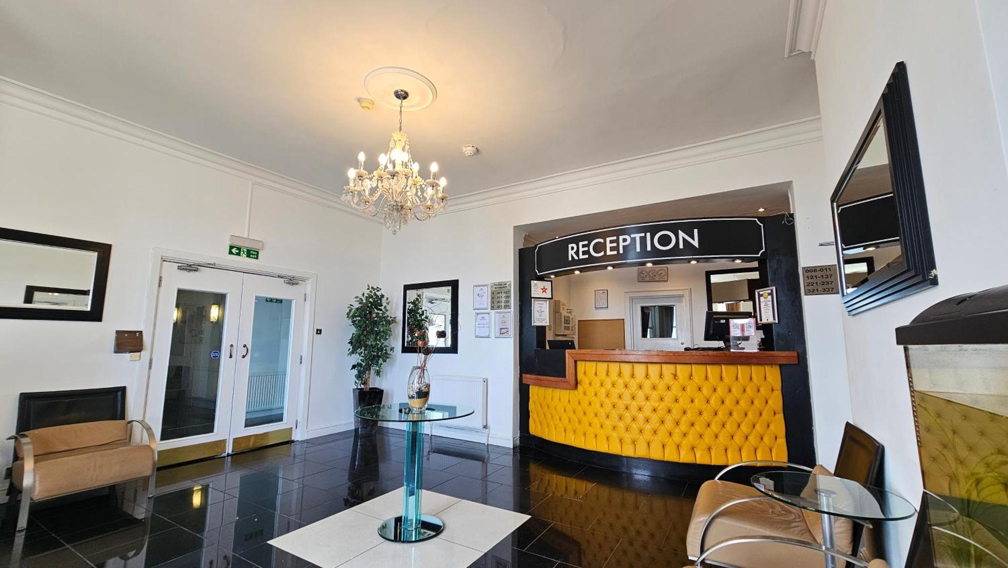 The Strand Hotel AEGON International Esterno foto