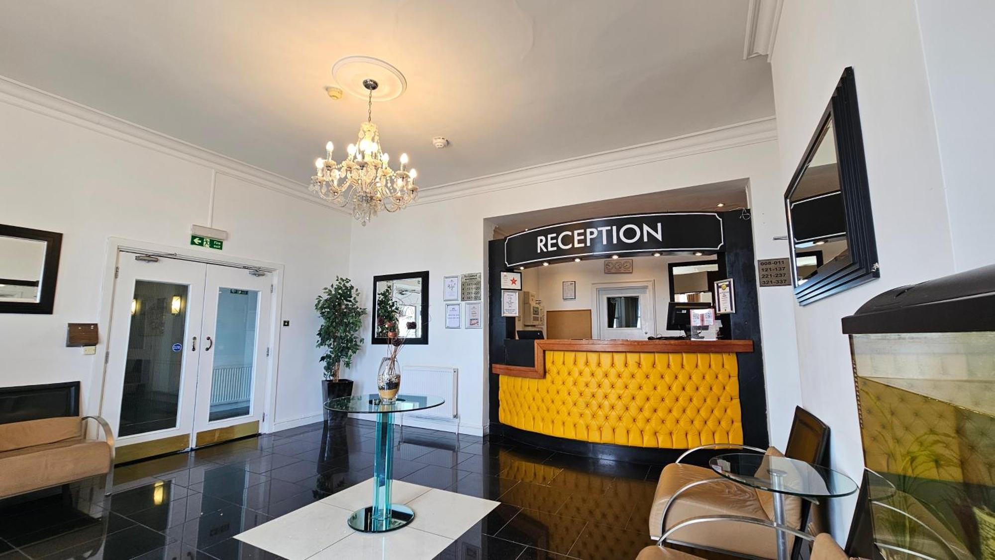 The Strand Hotel AEGON International Esterno foto